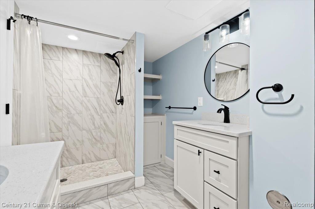 47033 ELMSMERE Drive, Northville, MI 48167 — Photo 29