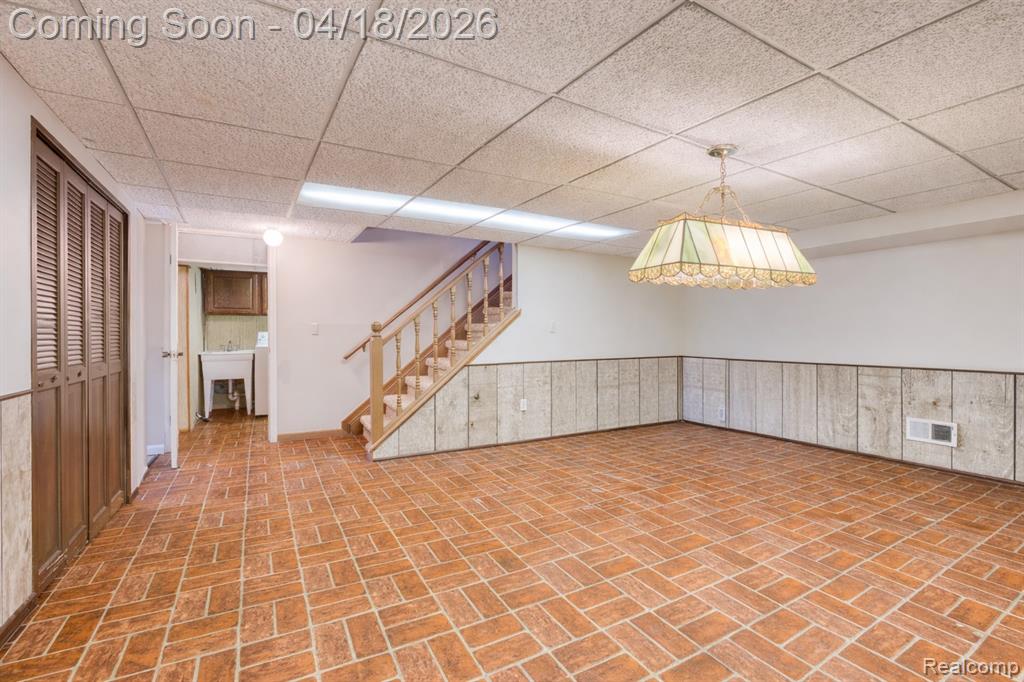 35631 Heritage Lane, Farmington, MI 48335 — Photo 29