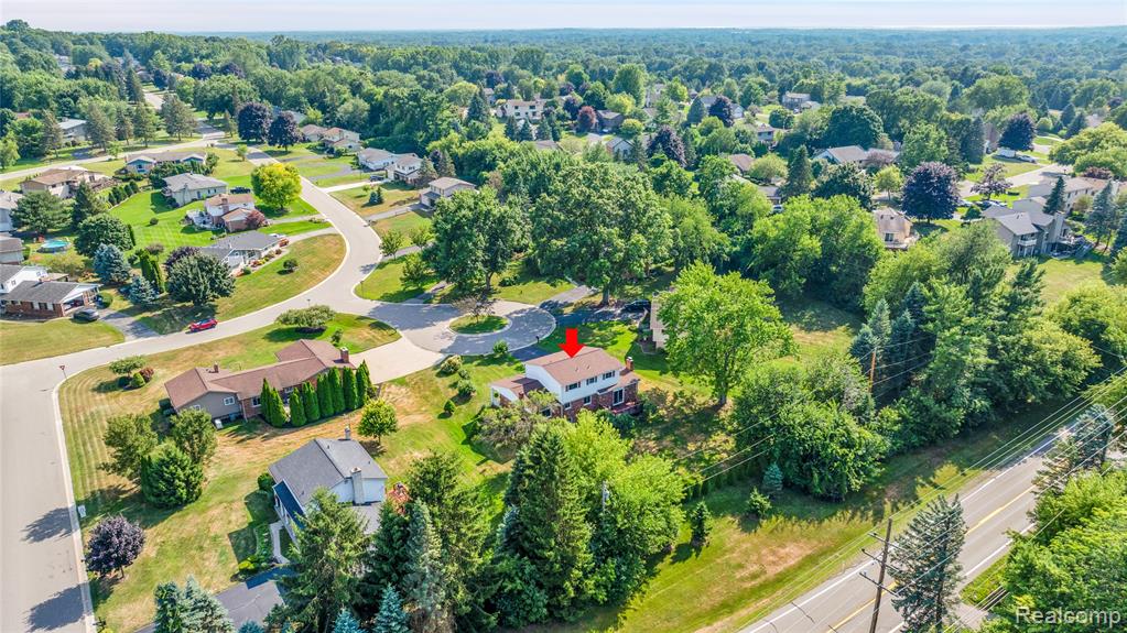165 Lisa Court, White Lake, MI — Photo 39