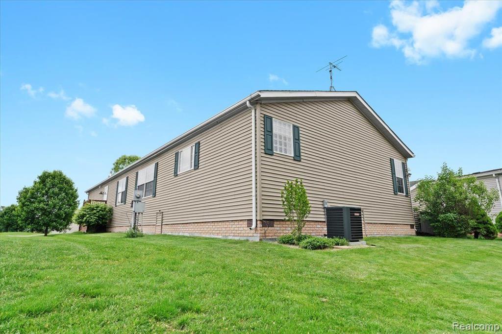 11855 CEDARBROOK Drive, South Lyon, MI 48178 — Photo 26