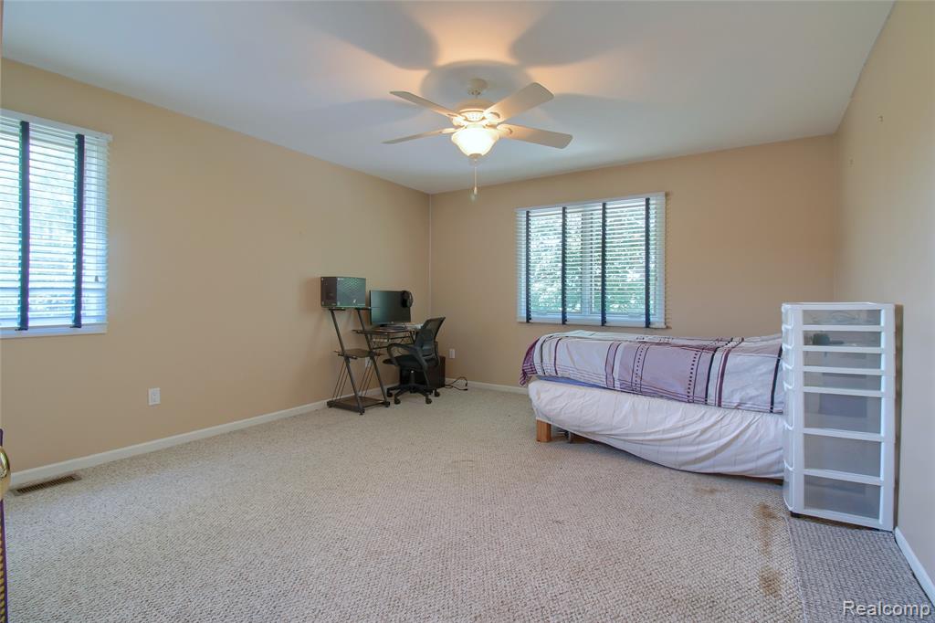 4600 Dolores Drive, Trenton, MI 48183 — Photo 29