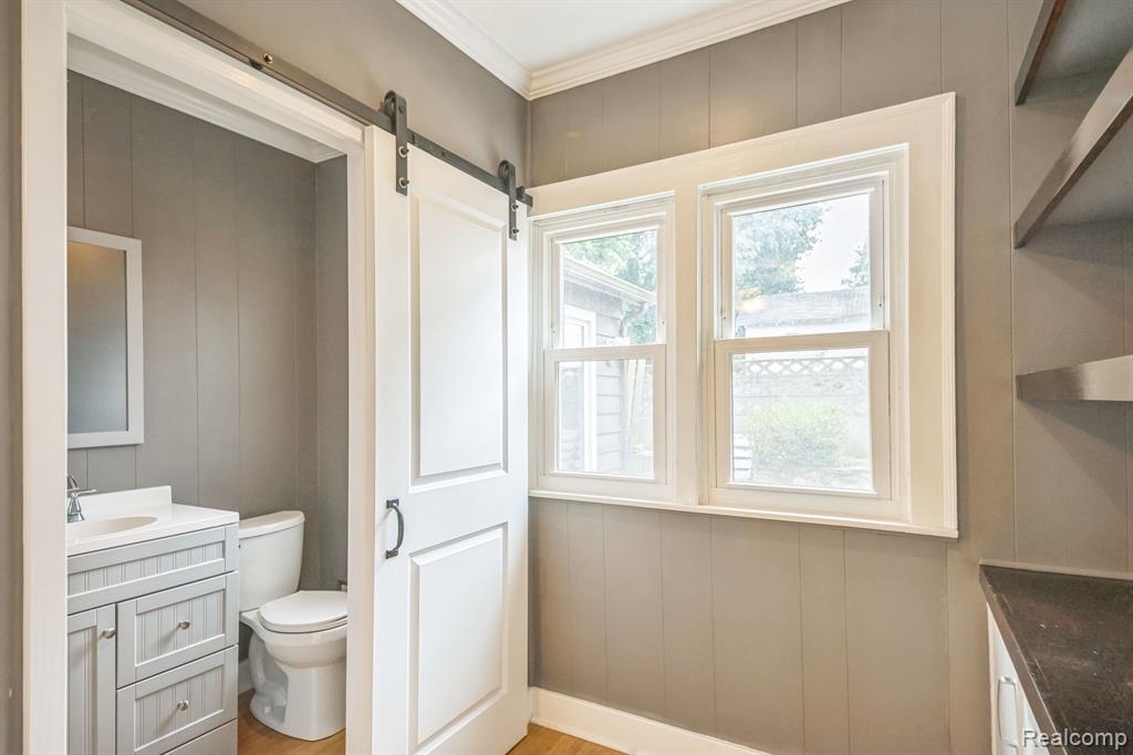 614 LAKE Drive SE, Grand Rapids, MI 49503 — Photo 17