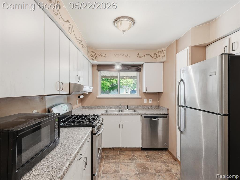 1295 1st Street, Lapeer, MI 48446 — Photo 7