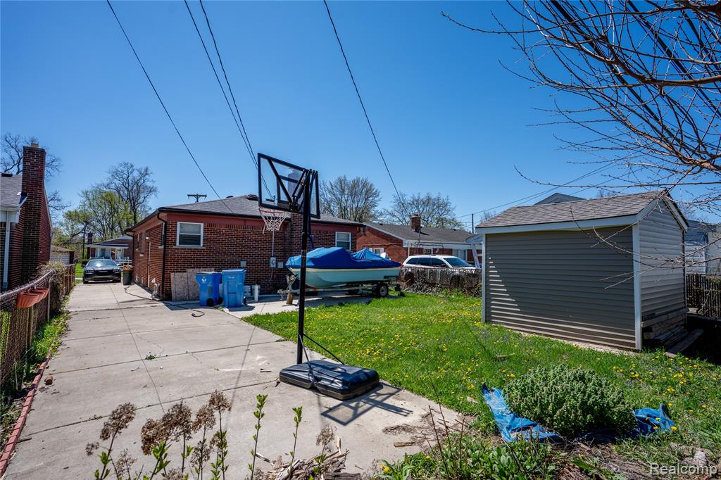 24628 Currier Street, Dearborn Heights, MI 48125 — Photo 33
