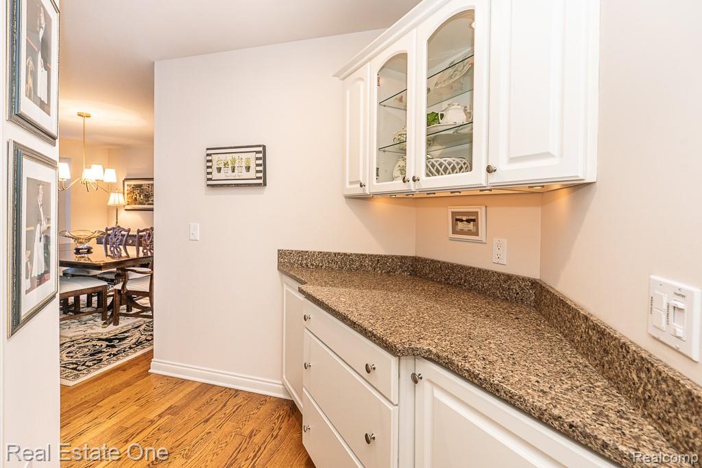 6615 Chatham Circle, Rochester Hills, MI 48306 — Photo 27