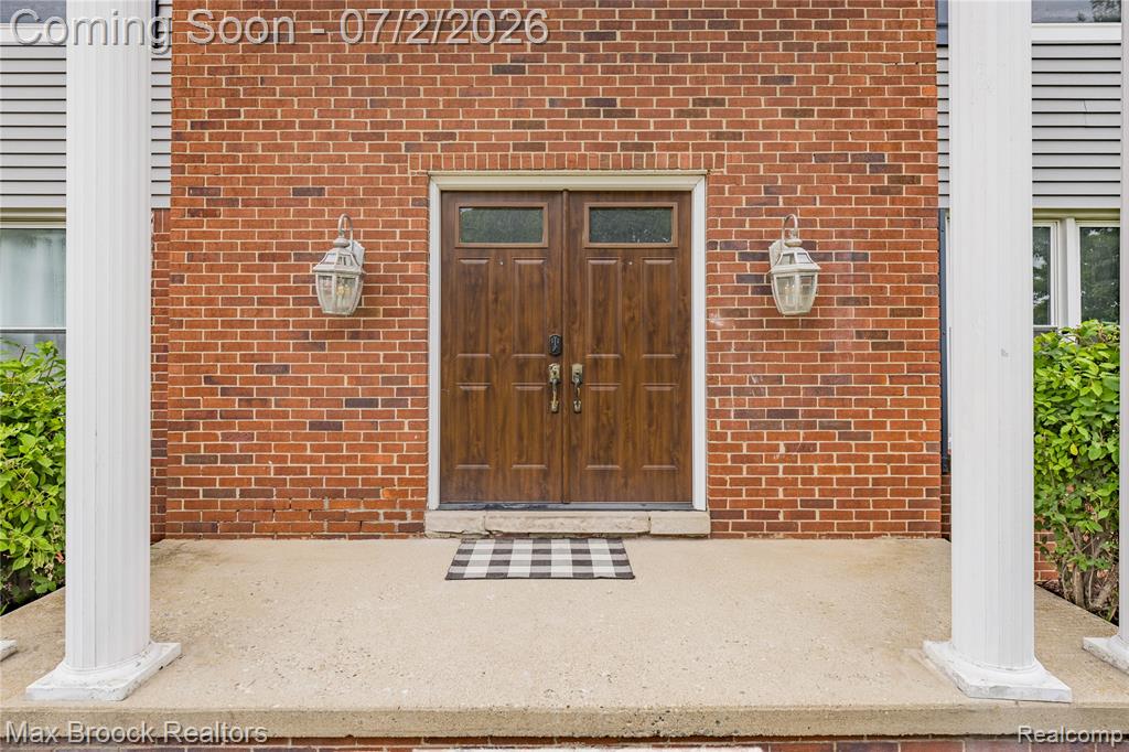 5494 Centerbrook Drive, West Bloomfield, MI — Photo 5