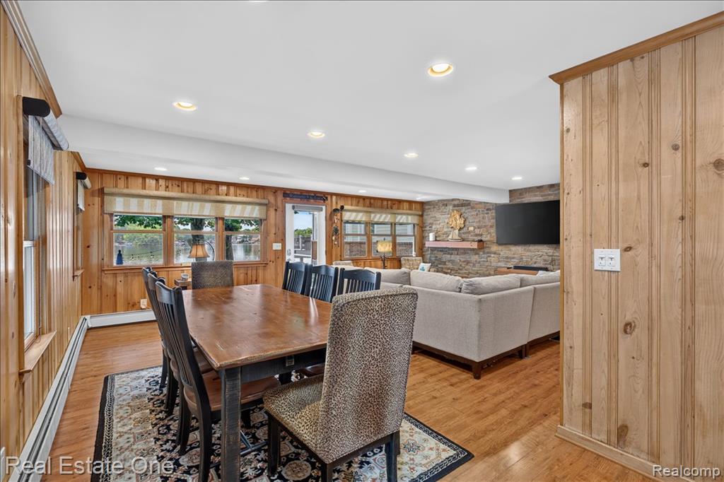 836 Pine Tree Road W, Lake Orion, MI 48362 — Photo 13