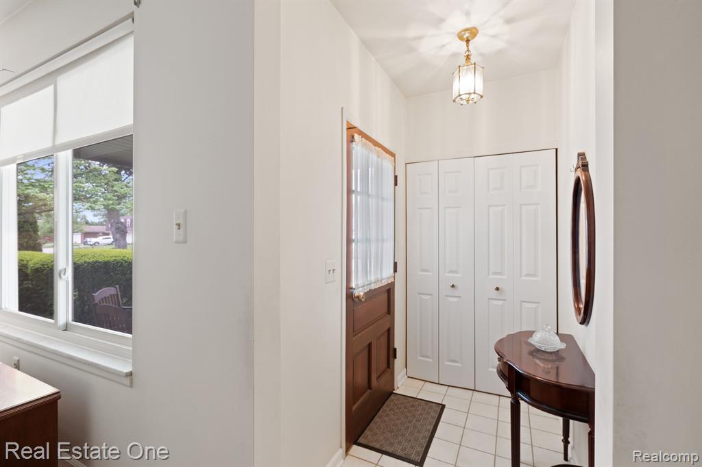 39664 Cadborough Drive, Clinton Twp, MI 48038 — Photo 9