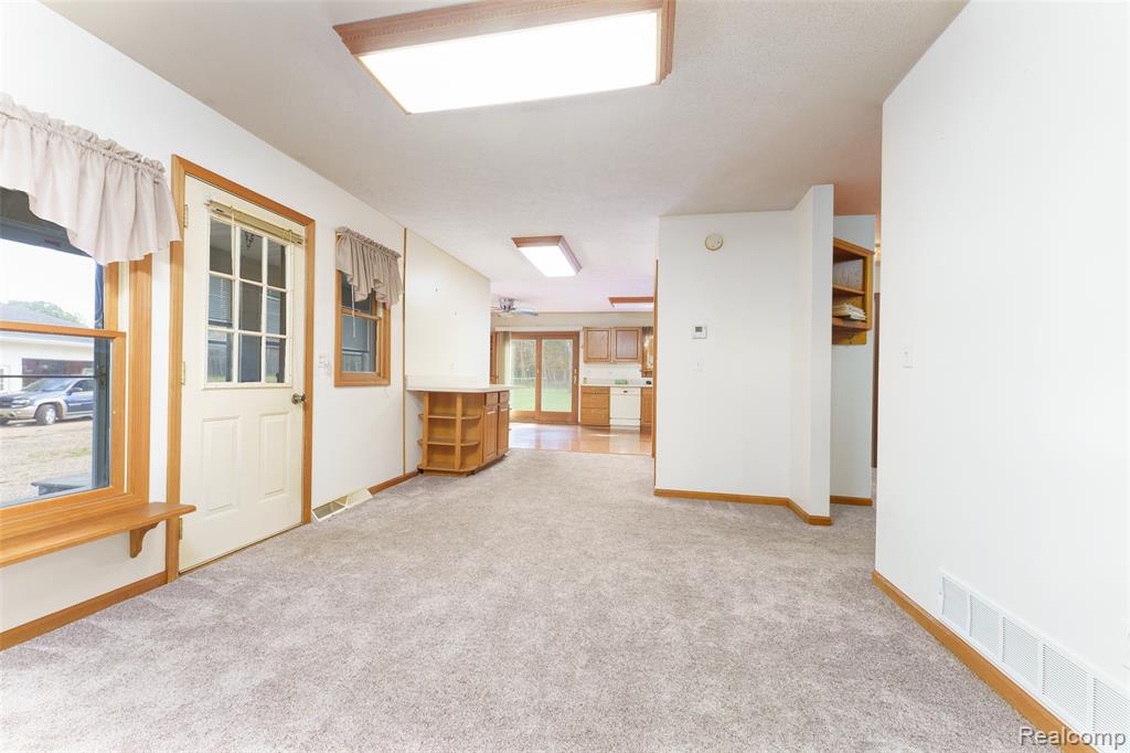 5430 E Columbia Road, Webberville, MI 48892 — Photo 7