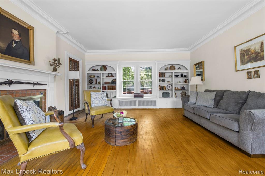 6 KENBERTON Drive, Pleasant Ridge, MI — Photo 9