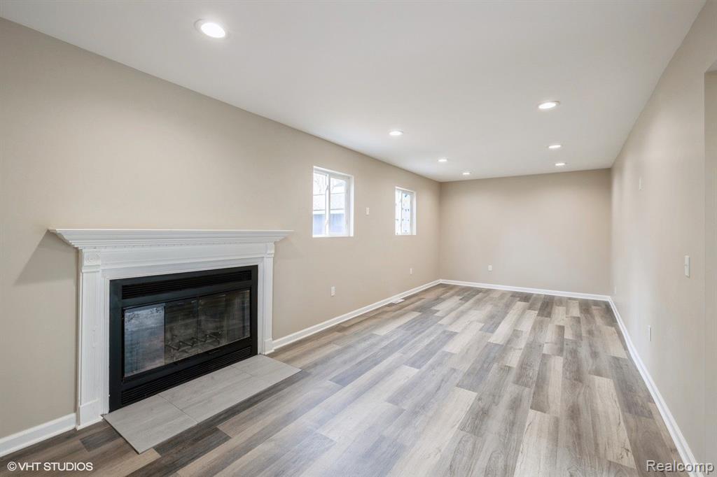 4170 NAVARRA, White Lake, MI 48383 — Photo 3