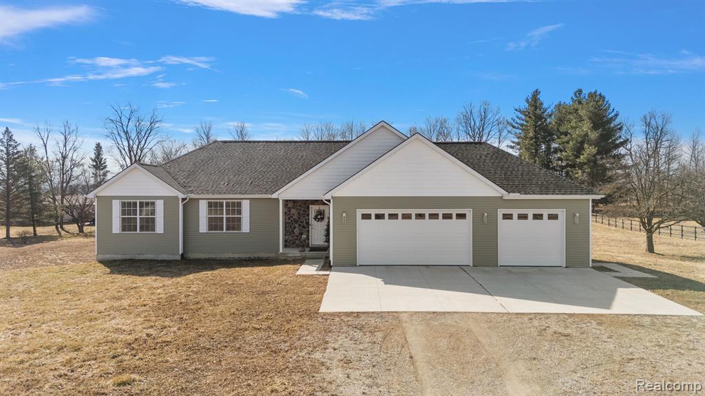 7340 Vanderploeg Lane, Imlay City, MI 48444 — Photo 2