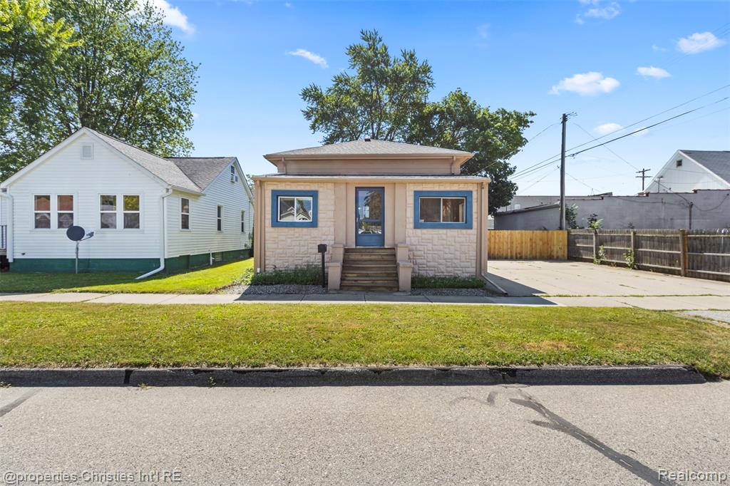 128 N Mary Street, Marine, MI — Photo 24