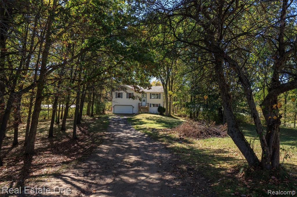 2533 Armond Road, Howell, MI 48855 — Photo 27