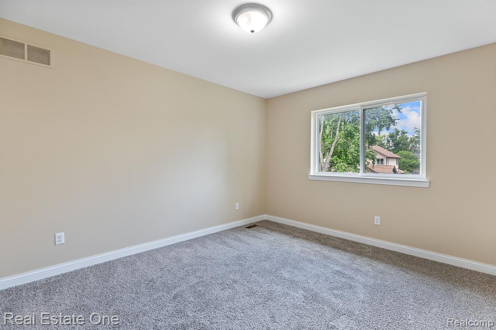 68 Biltmore Drive, Troy, MI 48084 — Photo 31
