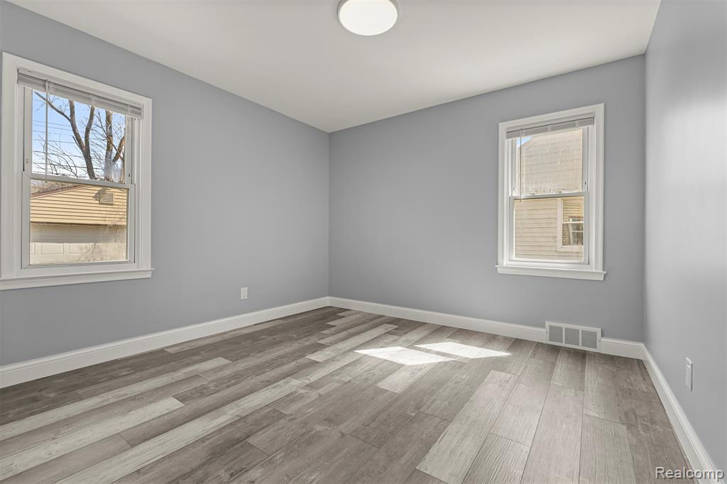 5708 Warwick Street, Detroit, MI 48228 — Photo 19