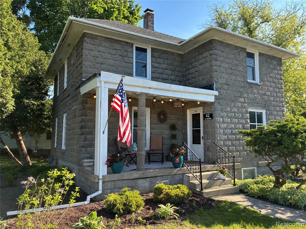 42 S Main Street, MI — front exterior