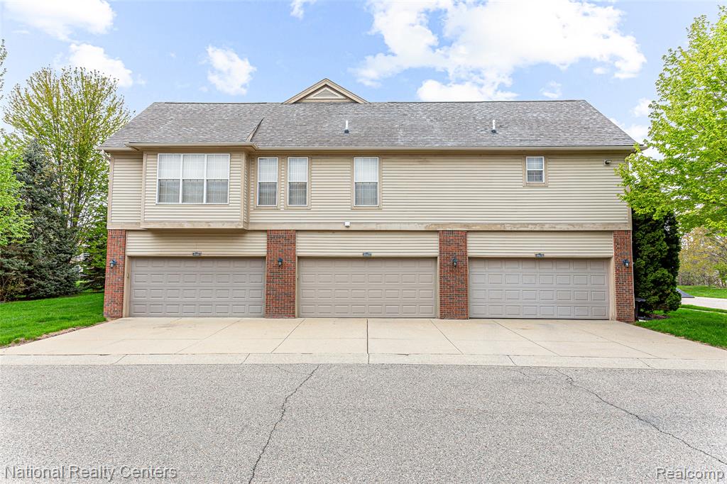49277 Silver Birch Circle, Shelby Twp, MI 48315 — Photo 3