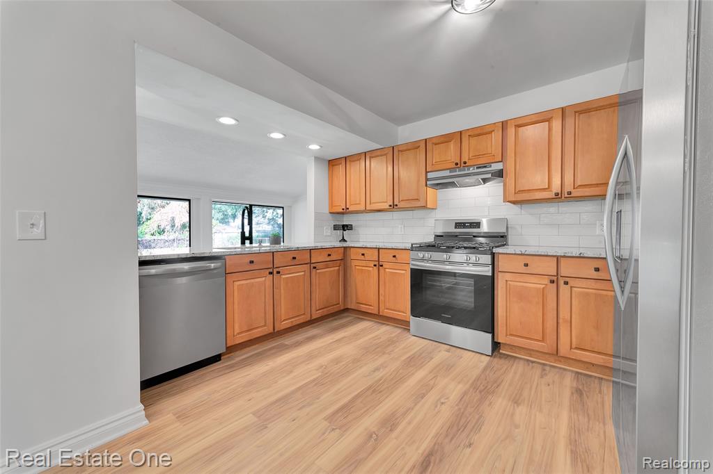 45467 Sterritt Street, Utica, MI 48317 — Photo 16