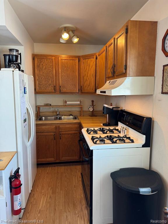 2632 STIEBER Street, Westland, MI 48186 — Photo 7