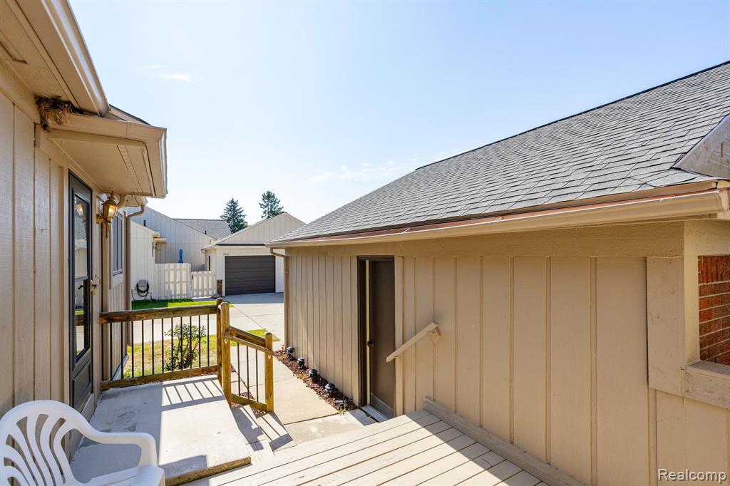 9871 Cambridge Court, South Lyon, MI 48178 — Photo 41