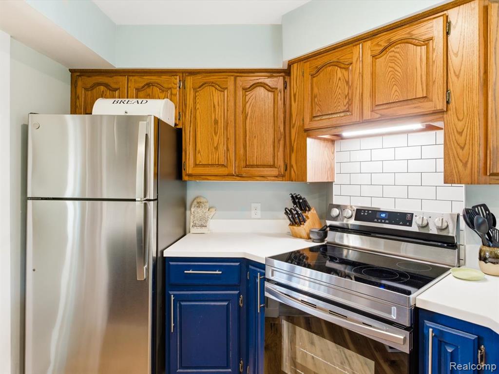 2956 Maywood Drive, Port Huron, MI 48060 — Photo 19
