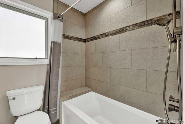 410 CATALPA Drive, Birmingham, MI 48009 — Photo 32