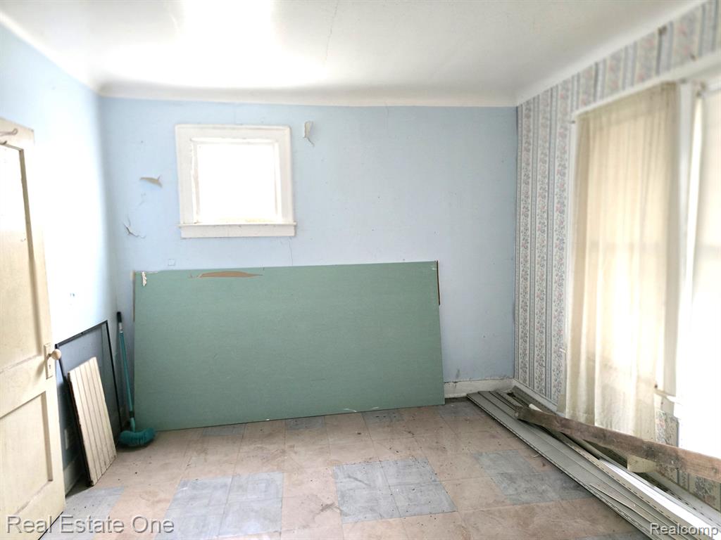 10259 W FORT Street, Detroit, MI 48209 — Photo 4