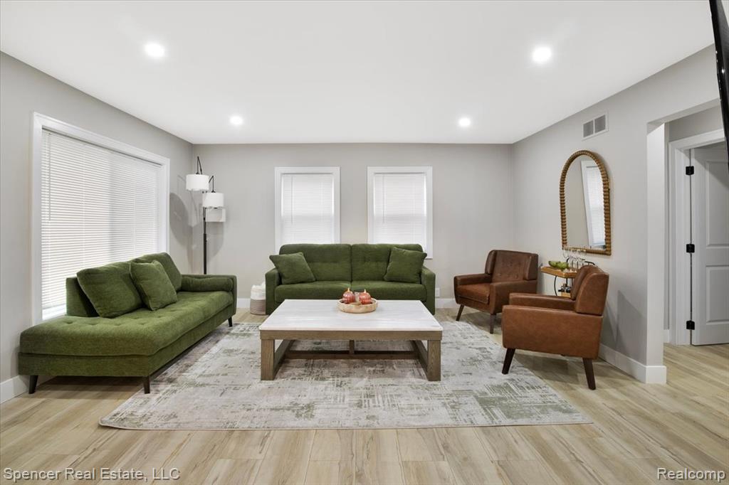 7669 S Eston Road, Clarkston, MI 48348 — Photo 25