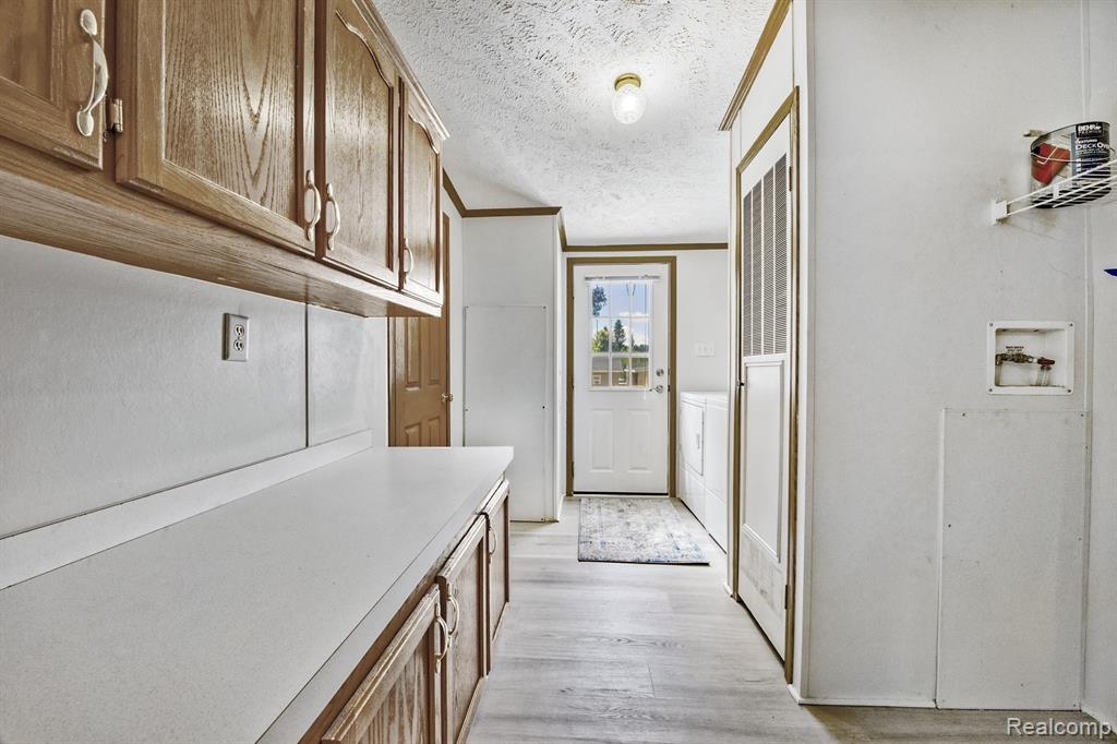917 E HOADLEY Street, MI 49802 — Photo 19
