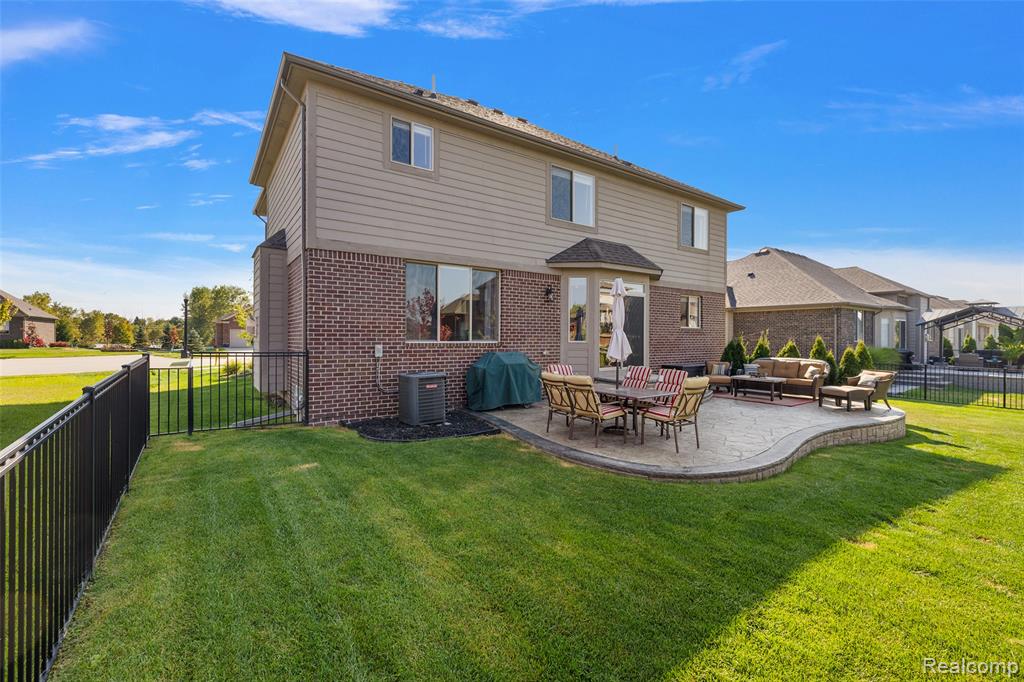 56895 Topaz Drive, Macomb, MI 48042 — Photo 2