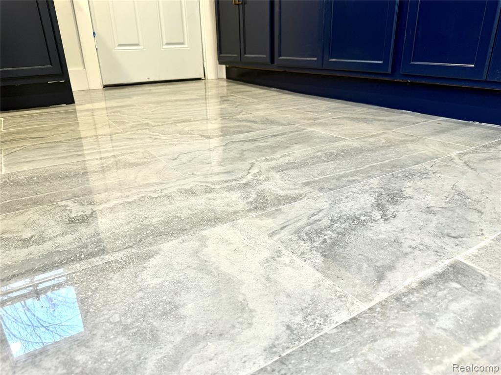 2256 Tuxedo Street, Detroit, MI, 48206