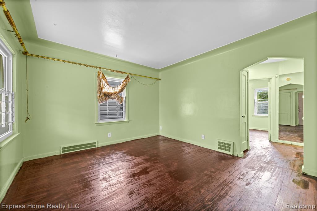 18590 Lumpkin Street, Detroit, MI 48234 — Photo 6