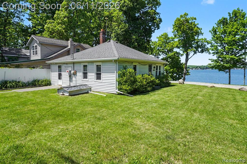 3931 S Shore Drive, Lapeer, MI 48446 — Photo 2