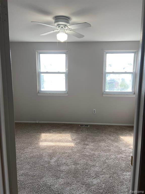 494 ROLLING GREEN Circle S, Rochester Hills, MI 48309 — Photo 16