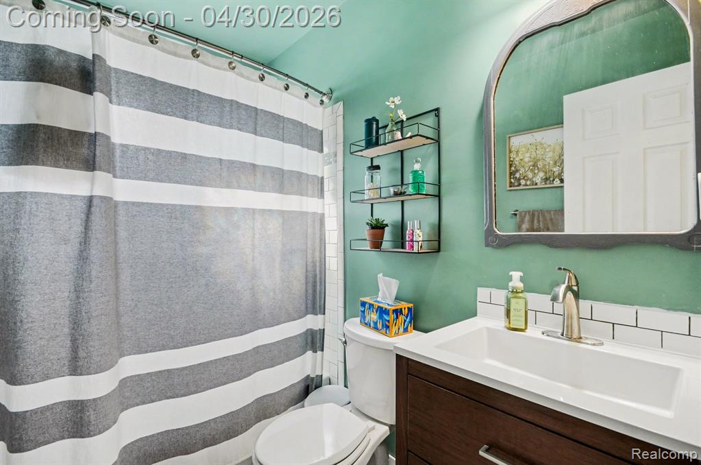 4884 Sundale Drive, Clarkston, MI — Photo 17