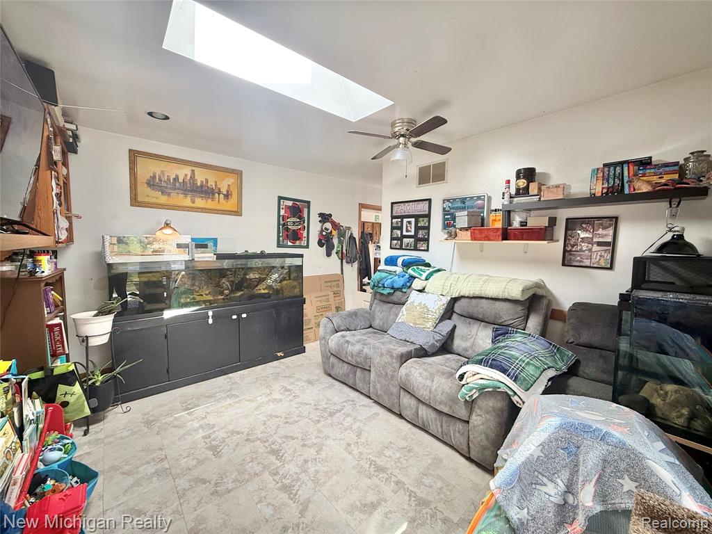 1054 Ransom Drive, Grand Blanc, MI 48507 — Photo 12