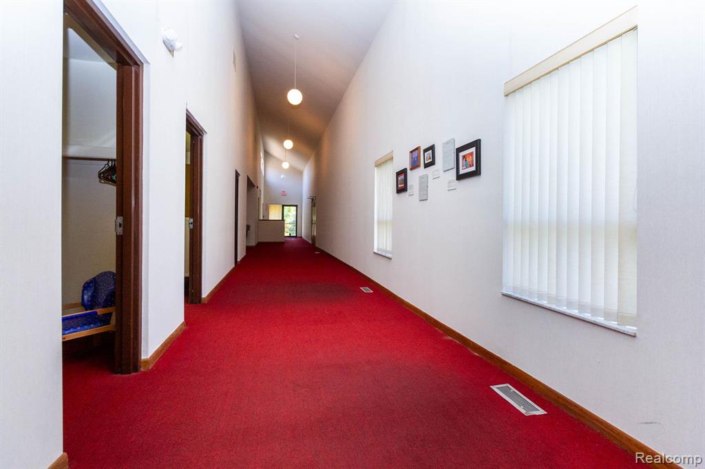 38505 Dequindre Road, Troy, MI 48083 — Photo 10