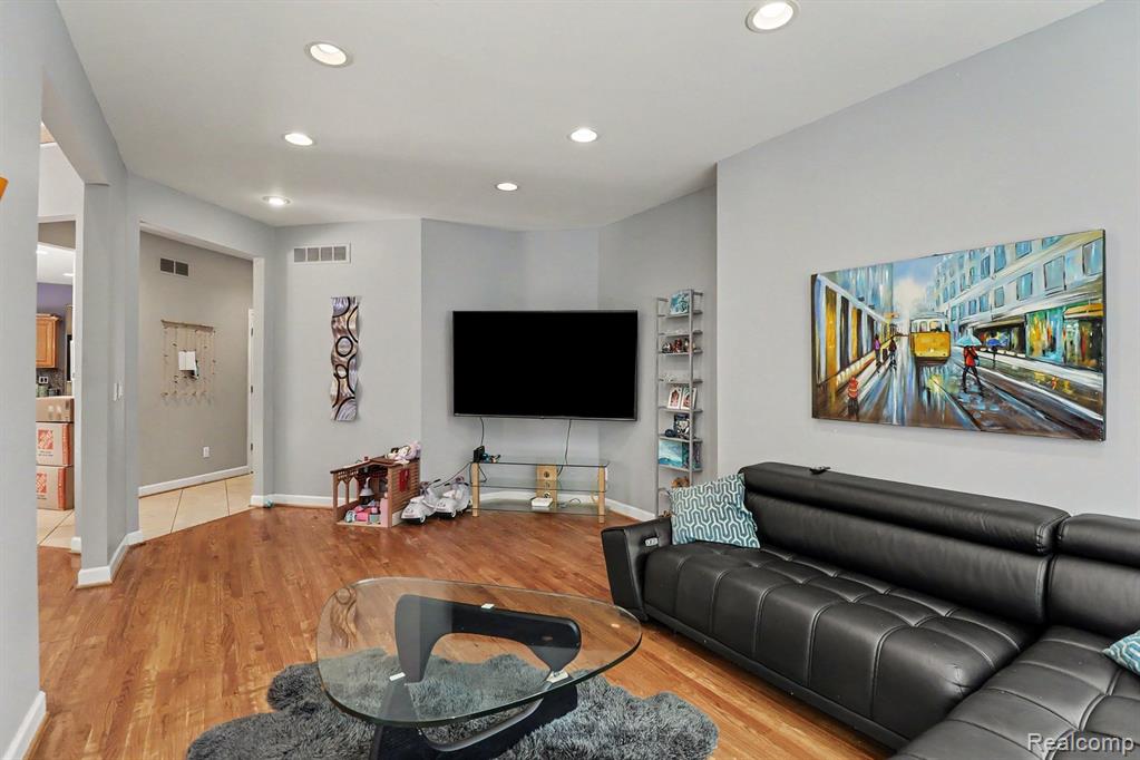 6621 Glenshaw Court, West Bloomfield, MI — Photo 18