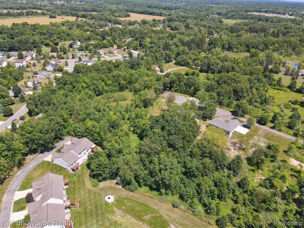 1657 Frech Lane, Howell, MI 48843 — Photo 11