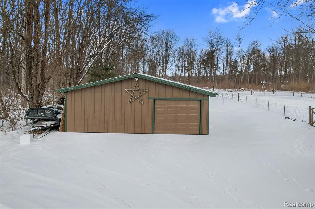 18900 Bowdish Road, Gregory, MI 48137 — Photo 18