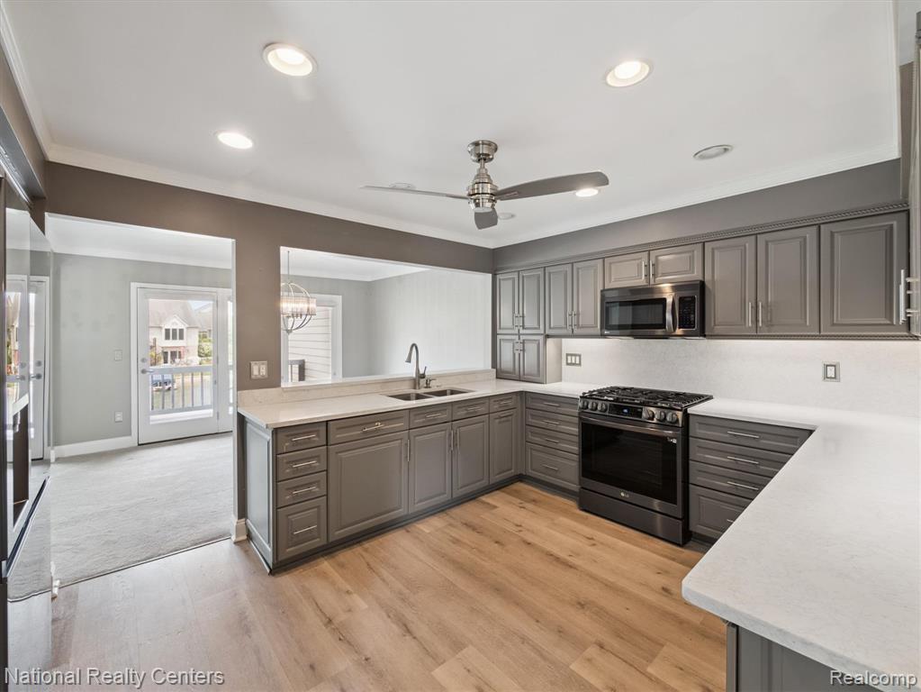 47708 Blue Heron Drive S, Northville, MI 48168 — Photo 16