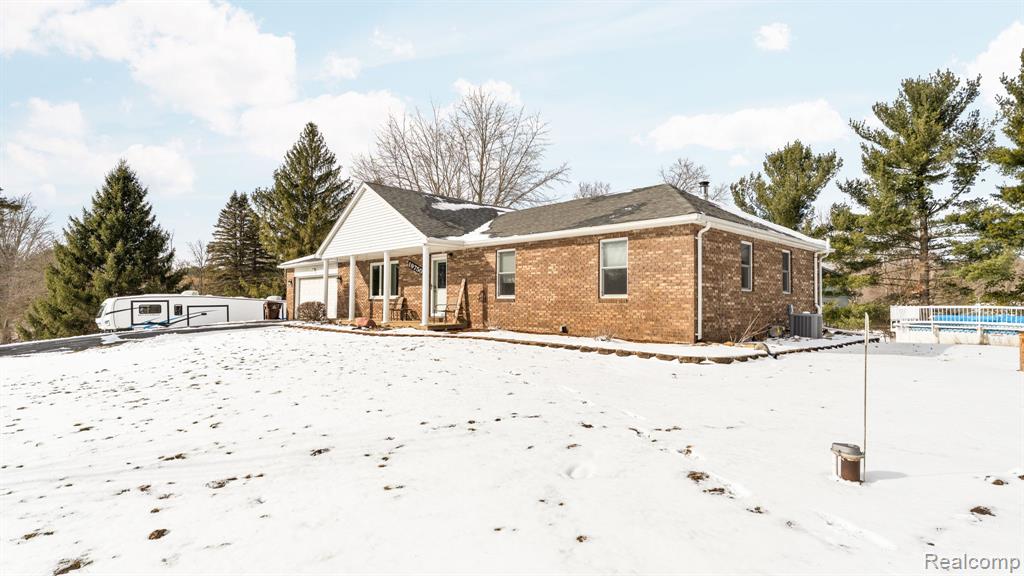 19750 Ivey Road, Chelsea, MI 48118 — Photo 34