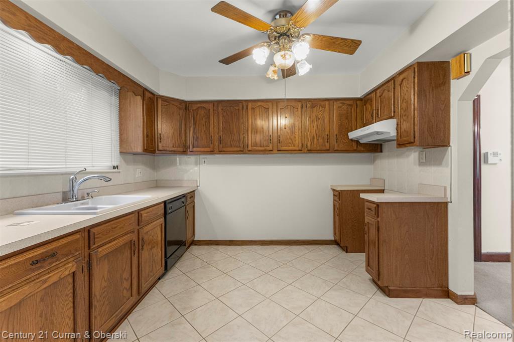 4875 Maple Street, Dearborn, MI 48126 — Photo 13