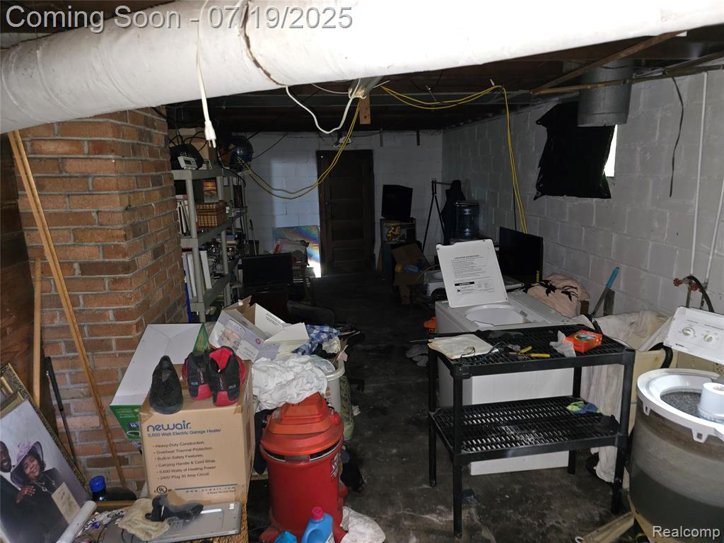 50 Riverview Drive, Mount Clemens, MI 48043 — Photo 13