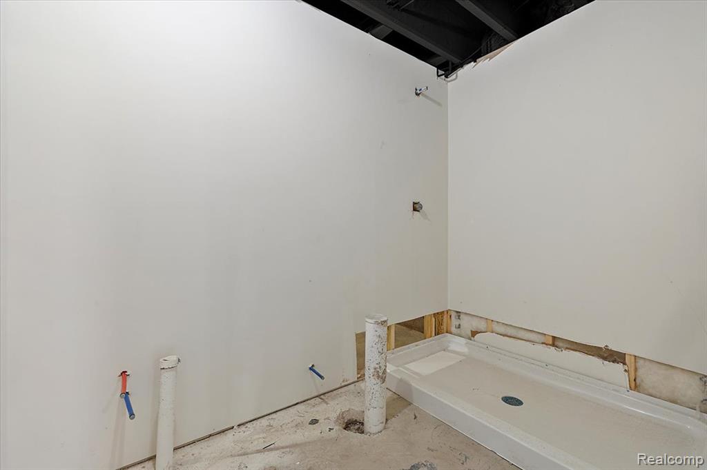 1752 Fischer Street, Detroit, MI 48214 — Photo 36