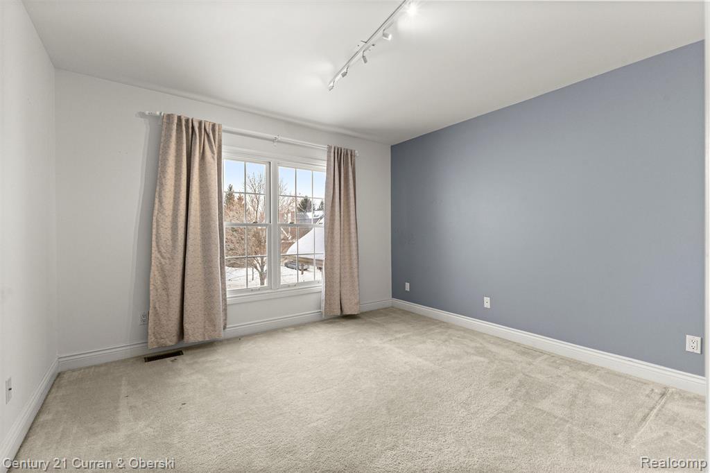 47611 Manorwood Drive, Northville, MI — Photo 15