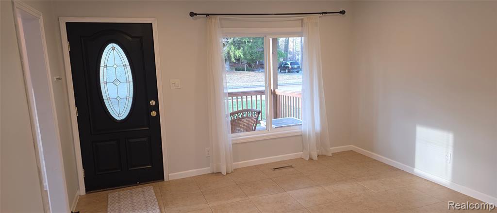 5399 Kreger Street, Sterling Heights, MI 48310 — Photo 11