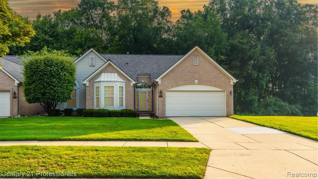 4193 Shorebrook Drive, #68, Sterling Heights, MI 48314 — Photo 2