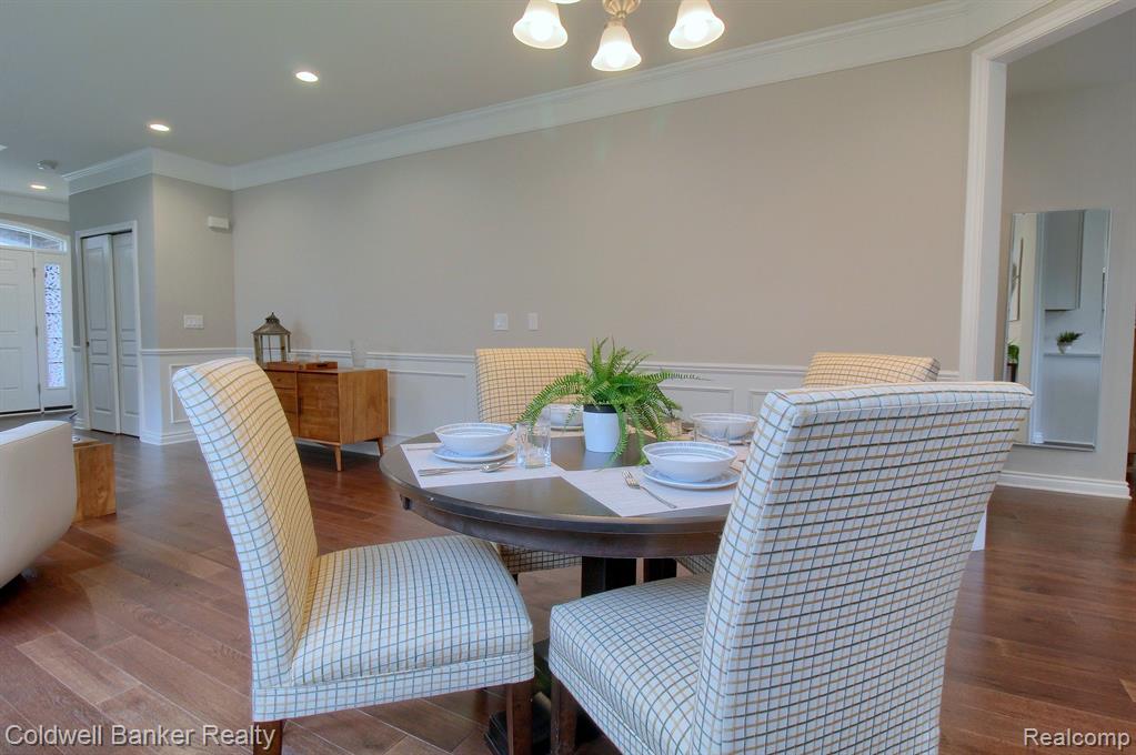 44298 BILLINGS Drive, Novi, MI 48377 — Photo 8